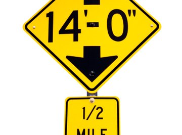 Distances shown on road signs are in statute miles.