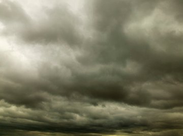What Kind of Weather Do Nimbostratus Clouds Cause?