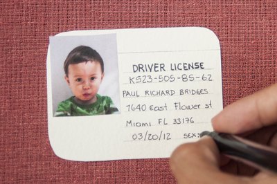 How to Make a Pretend Driver's License for Kids | eHow