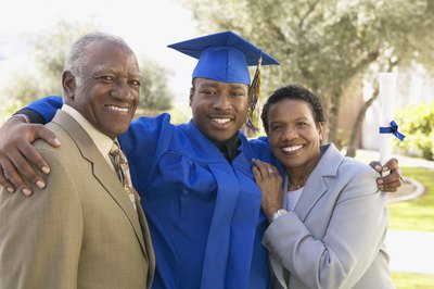 What Parents  Wear  to a High School  Graduation  eHow