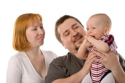 family image by Valentin Mosichev from Fotolia.com Divide expenses into fixed and variable costs to create a flexible budget.