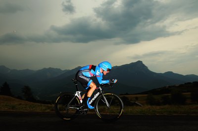 Bryn Lennon/Getty Images Sport/Getty Images Duathlon cyclists try and reduce drag using aerodynamic bicycles and helmets.