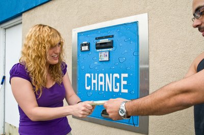 Jupiterimages/Photos.com/Getty Images A financial plan avoids struggles.