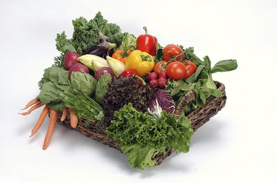 Ablestock.com/AbleStock.com/Getty Images Filling up on fruits and vegetables may help you lose weight.