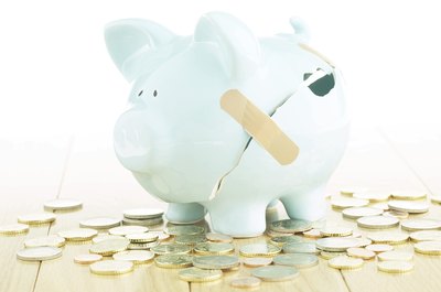 Hemera Technologies/AbleStock.com/Getty Images Chapter 11 bankruptcy is designed to aid businesses with fractured finances.