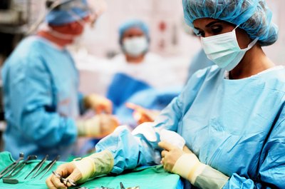 Jupiterimages/Photos.com/Getty Images A surgical tech is a surgeon’s support person.