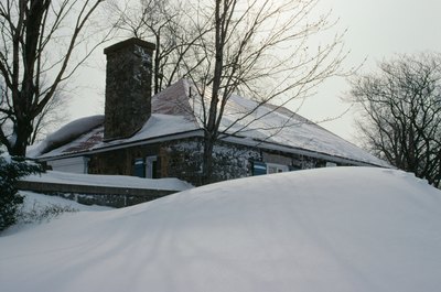 Photos.com/Photos.com/Getty Images If snow on the ground melts, homeowners insurance doesn't cover the flooding.