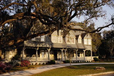 Jupiterimages/Photos.com/Getty Images Georgia mortgage lenders can require a tax escrow account.