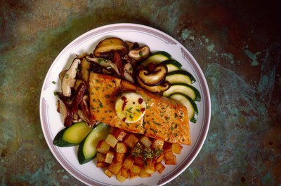 Jupiterimages/Comstock/Getty Images Fish is a heart-healthy protein source.