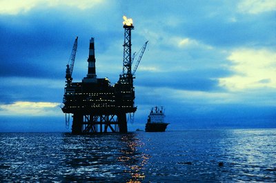 Digital Vision./Digital Vision/Getty Images Marine engineers design ships, offshore oil rigs and other water-based structures.