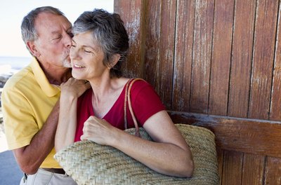 Jupiterimages/BananaStock/Getty Images Land trusts let you keep your ownership secret.