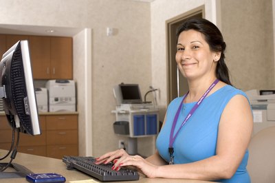 Jupiterimages/Photos.com/Getty Images Coders in inpatient facilities master a broad range of diagnostic and billing codes.