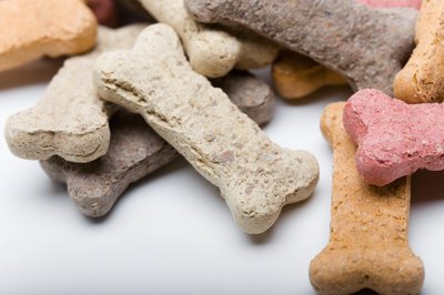 Jupiterimages/liquidlibrary/Getty Images Not all store-bought treats are suitable for sweeties with sensitive stomachs.