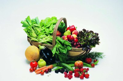 Stockbyte/Stockbyte/Getty Images You should consume fruits and vegetables of different colors to get maximum benefit.