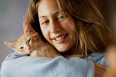 Brand X Pictures/Brand X Pictures/Getty Images The American Veterinary Medical Association agrees that a kitten can be neutered at 2 pounds.