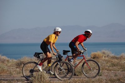 Stockbyte/Stockbyte/Getty Images Riding a rigid bike is a great way to brush up on technical riding skills.