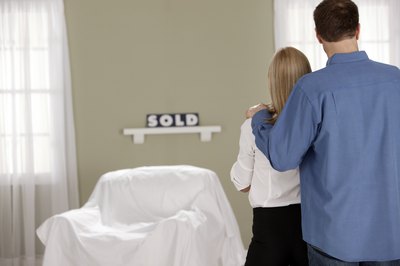 Comstock Images/Comstock/Getty Images Both Fannie Mae and Freddie Mac let certain homeowners add non-occupant borrowers to mortgages.