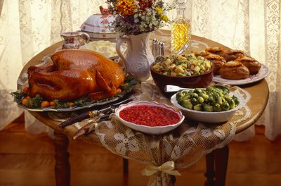 Jupiterimages/Comstock/Getty Images Carbohydrates such as grains should make up a third of your meal.