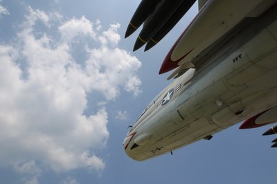 Photos.com/Photos.com/Getty Images Few jobs offer the adrenaline rush of piloting a jet fighter.