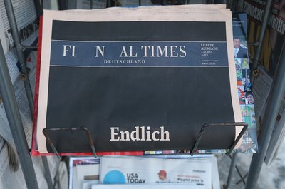 Sean Gallup/Getty Images News/Getty Images Editors are switching from newspapers to online venues as newspapers quit publication.