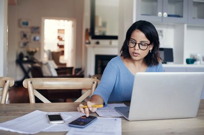 There are several benefits of FHA refinance, including that it's easier to qualify for when compared to a conventional refinance.