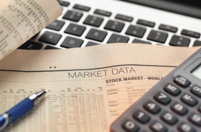 What Are the Two Types of Return Common Stockholders Receive for Their Investment?