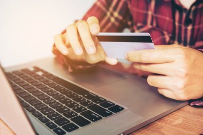 How Much of a Balance Should You Leave on a Credit Card?