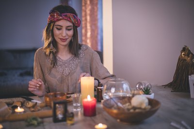 How to Make Candles by Reusing Wax