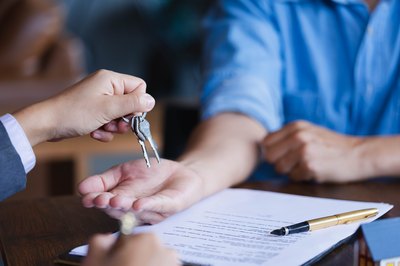 What Are the Steps in Closing on a House?