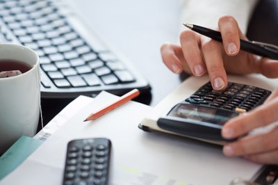 How to Calculate a 29/41 Qualifying Ratio for a Mortgage Loan