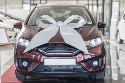 Fair Market Value & Basis in the Tax Treatment of a Gift