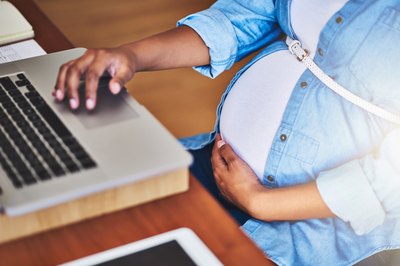 Can a Pregnant Mom Change Withholding Early to Save Money?