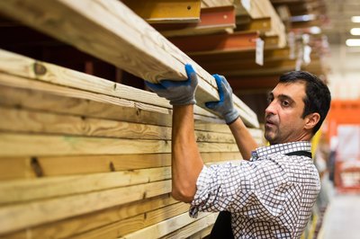 How to Buy Wholesale Materials When Building a Home