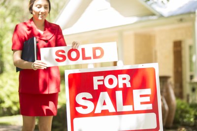 How Much to Spend on Housing Based on Your Income