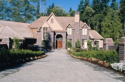 Jupiterimages/Photos.com/Getty Images High-value mortgages are subject to jumbo rate terms.