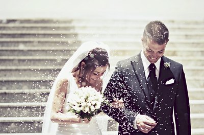 How Much Money Does a Married Couple Have to Make Before Taxes?
