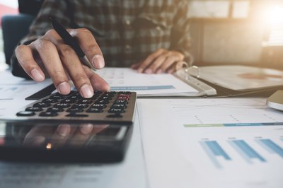 How to Finance Closing Costs on an FHA Mortgage
