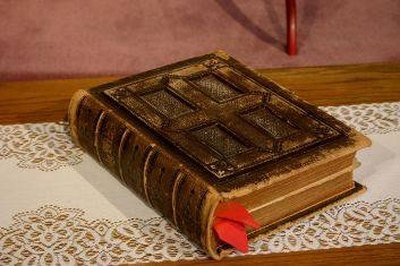 What Are the Five Divisions of the Old Testament?