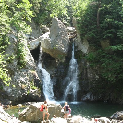 massachusetts waterfall bash bish falls hills tallest appalachian berkshire mountains