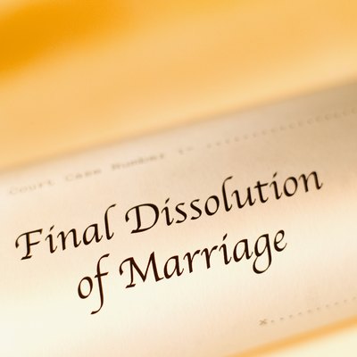 Stockbyte/Stockbyte/Getty Images Spousal maintenance payments can be deposited in an IRA.