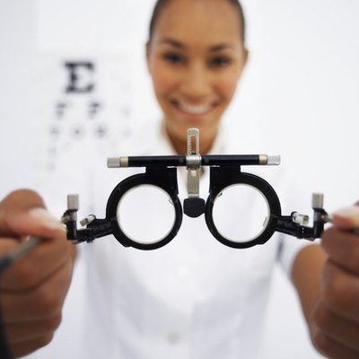 George Doyle/Stockbyte/Getty Images Agents must pass vision and hearing tests.