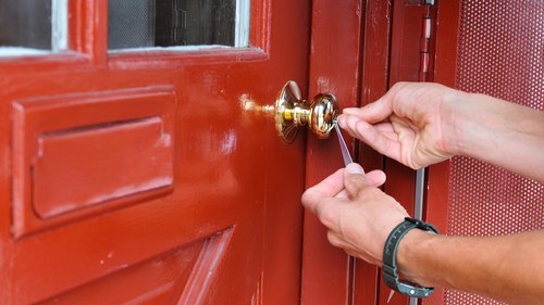 How to Unlock a Door With a Bobby Pin | Home Guides | SF Gate
