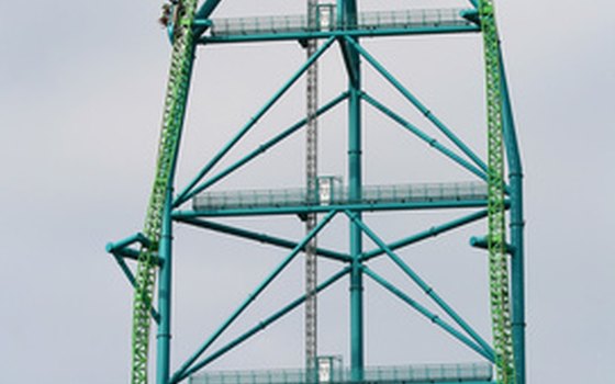 Cedar Point's Top Thrill Dragster attracts thrill-seekers worldwide.