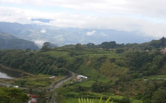 The weather in San José province varies with the elevation.