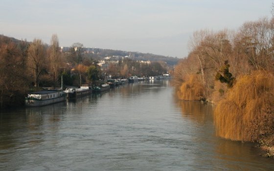 Choose a barge hotel on the Seine to save money.