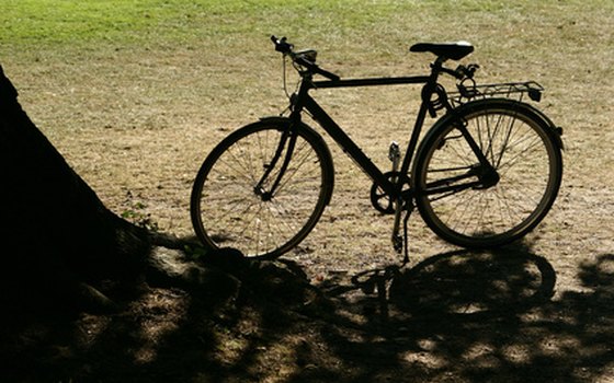 Carolina Tailwinds offers five-day biking tours.