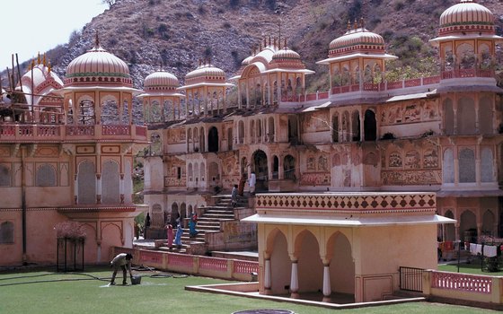 The red-washed buildings of Jaipur are an architectural treasure trove.
