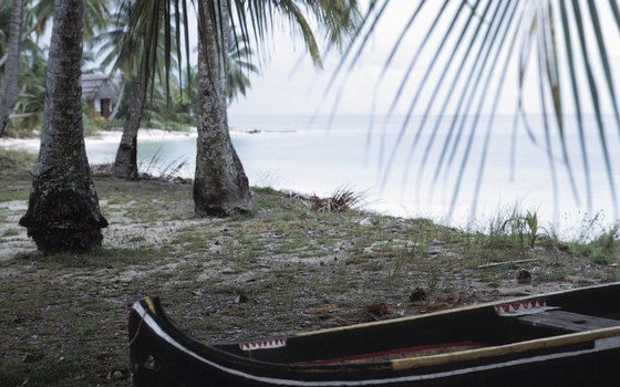 Boats serve as taxis where the two countries meet