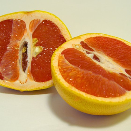 medium grapefruit calories