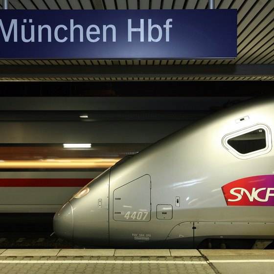 This TGV train is now departing Munich Hauptbahnhof.